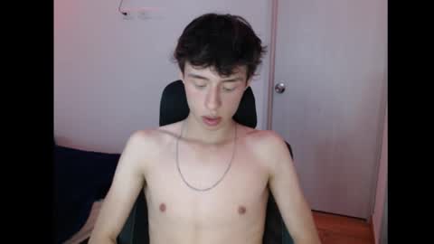 Snapshot of juanmres chatting on November 6, 6:25 am juanmres online show from November 6, 6:25 am