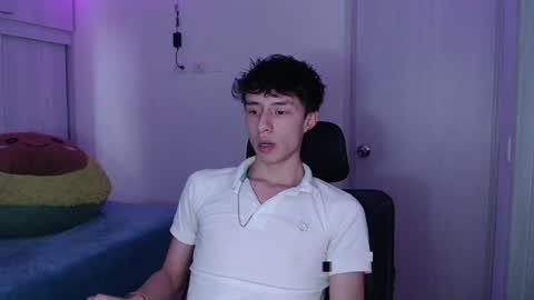 juanmres online show from April 14, 9:32 pm