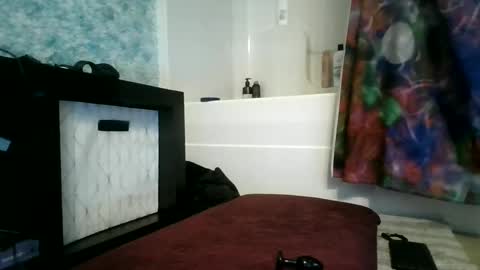 Born Sinner online show from December 27, 8:13 am