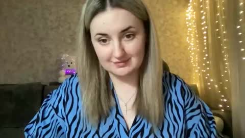 Snapshot of judevalenti chatting on December 17, 5:52 pm JudeValenti online show from December 17, 5:52 pm