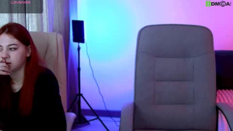 judy__hopps online show from April 4, 6:33 am