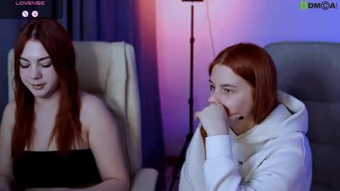 judy__hopps online show from April 10, 7:07 pm