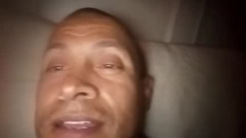 Snapshot of jugg3 chatting on December 24, 4:11 am Carlos online show from December 24, 4:11 am