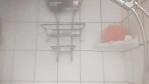 Snapshot of jugg3 chatting on January 1, 5:43 am Carlos online show from January 1, 5:43 am