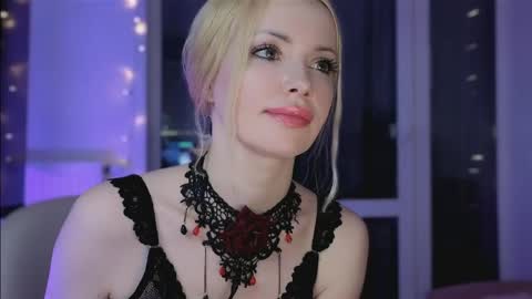 Snapshot of jugoddess chatting on April 25, 9:12 pm Goddess Julia online show from April 25, 9:12 pm
