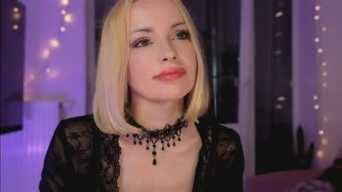 Snapshot of jugoddess chatting on May 27, 6:49 pm Goddess Julia online show from May 27, 6:49 pm