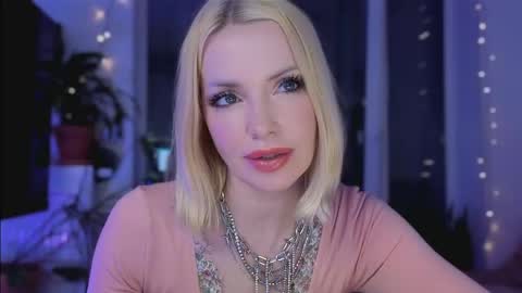 Snapshot of jugoddess chatting on June 4, 7:42 pm Goddess Julia online show from June 4, 7:42 pm