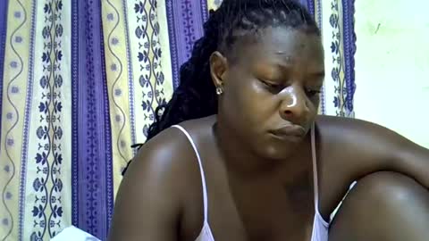 Snapshot of juicy_ass10 chatting on June 19, 7:01 am juicy_ass10 online show from June 19, 7:01 am