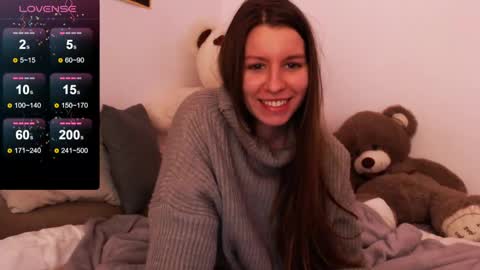 Snapshot of juicy_mystery chatting on December 21, 12:16 pm laura online show from December 21, 12:16 pm