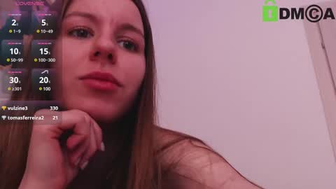 Snapshot of juicy_mystery chatting on February 12, 7:56 pm laura online show from February 12, 7:56 pm