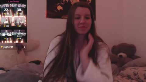 Snapshot of juicy_mystery chatting on February 28, 5:48 pm laura online show from February 28, 5:48 pm