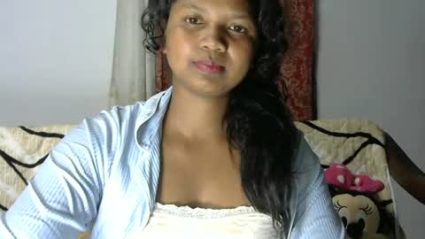 Snapshot of juicy_pretty chatting on July 14, 2:05 am stellah online show from July 14, 2:05 am
