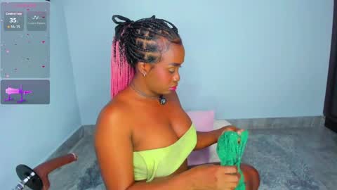 Your Paradise online show from April 1, 1:06 am