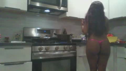 JuicyExotic online show from November 21, 9:52 am