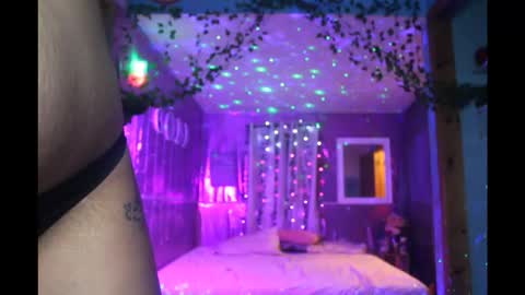 juicyjayxxx69 online show from January 12, 5:23 am