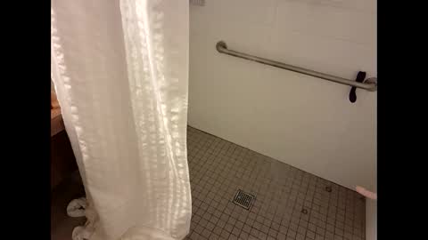 juicystraw online show from October 19, 11:55 am