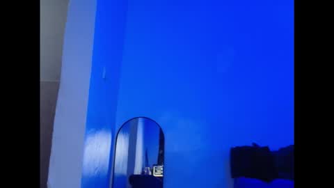 juicyxpink online show from December 15, 10:58 pm