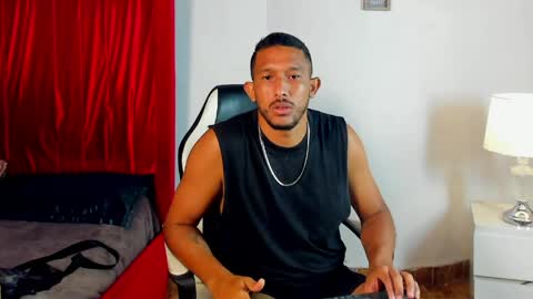 Snapshot of jules_crof300 chatting on June 6, 3:17 pm jules_crof300 online show from June 6, 3:17 pm