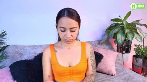 Jules and Gia online show from February 26, 6:29 pm