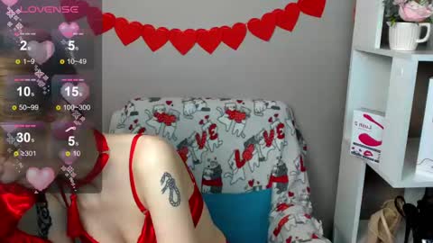 Snapshot of julescrown chatting on February 14, 4:47 am Jules online show from February 14, 4:47 am