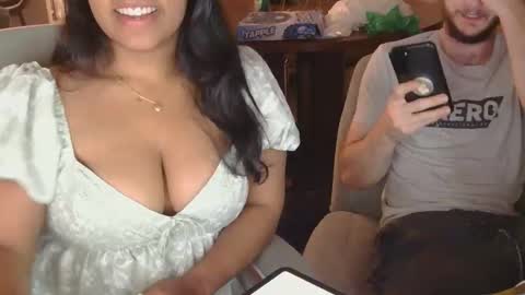 Snapshot of julesmedstudent chatting on February 9, 1:42 am Jules online show from February 9, 1:42 am