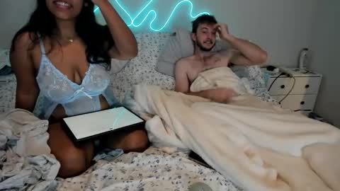 Snapshot of julesmedstudent chatting on February 15, 5:26 am Jules online show from February 15, 5:26 am