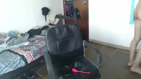 Julfigo online show from May 12, 5:54 pm