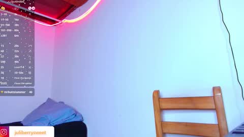 Juliana online show from March 14, 3:01 am