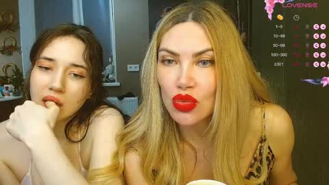 Julia online show from March 26, 10:59 pm