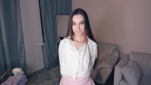 Evelin online show from October 17, 8:00 pm