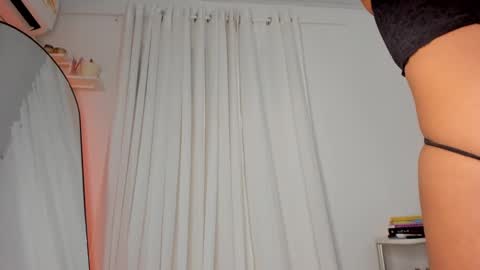 Julia online show from January 6, 3:42 am