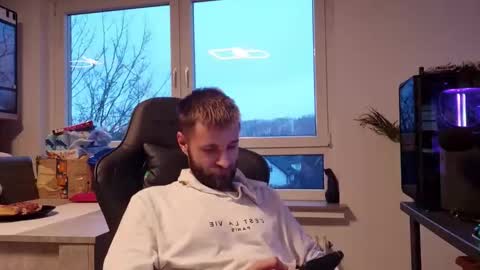 Snapshot of julia_official chatting on January 14, 3:28 pm julia_official online show from January 14, 3:28 pm