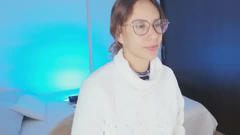 Snapshot of julia_roberts420 chatting on September 16, 2:34 am Julia Schedule 10 pm to 4 am GTM-5 online show from September 16, 2:34 am