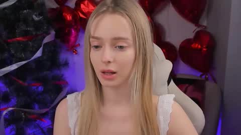 Julia online show from March 31, 3:23 pm