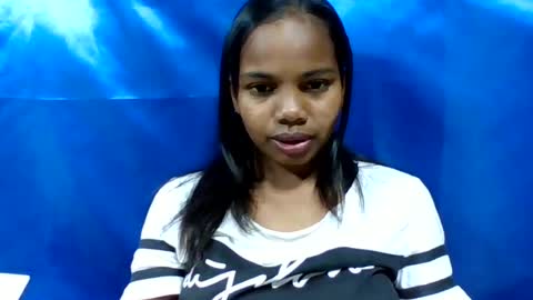Snapshot of juliah02 chatting on June 16, 4:48 am juliah02 online show from June 16, 4:48 am
