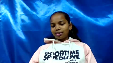 Snapshot of juliah02 chatting on June 17, 5:54 am juliah02 online show from June 17, 5:54 am