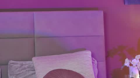 Snapshot of juliaharveyy chatting on January 31, 5:09 am Julia online show from January 31, 5:09 am