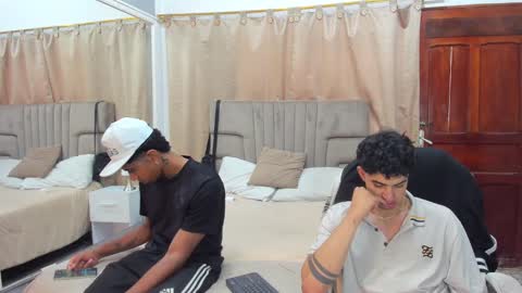 julian billy online show from December 26, 5:51 pm