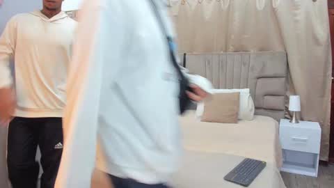 julian billy online show from December 27, 11:28 am