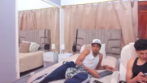 julian billy online show from December 29, 2:42 pm