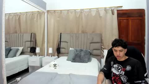 julian billy online show from January 9, 5:43 pm