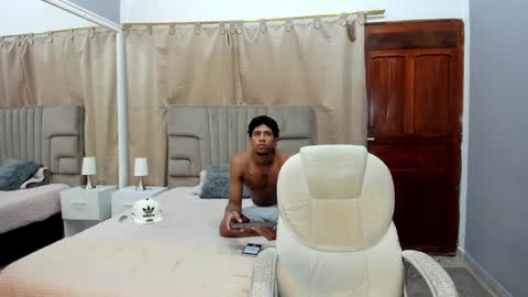 julian billy online show from January 17, 5:30 pm