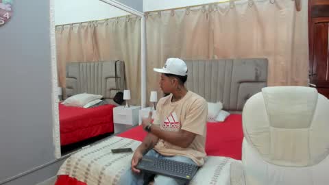 julian billy online show from January 31, 4:06 pm