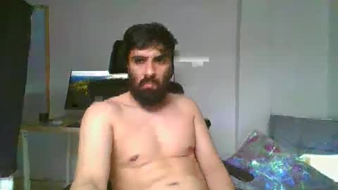 julian_patino online show from February 13, 11:12 pm