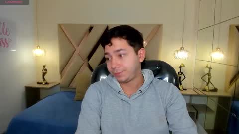 Snapshot of julian_smith21 chatting on February 24, 12:14 pm julian_smith21 online show from February 24, 12:14 pm