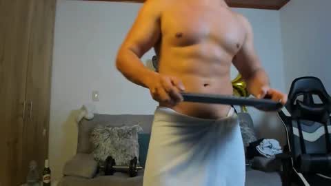 julian_wallace online show from December 22, 3:20 pm