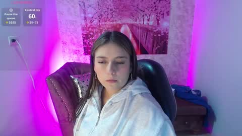 juliana_diamond_ online show from February 4, 3:12 am