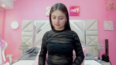 juliana_diamond_ online show from March 30, 8:21 pm