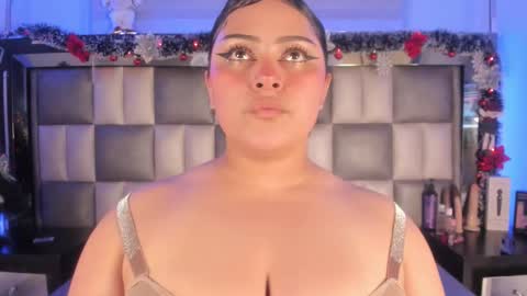juliana_js_ online show from December 18, 4:07 am