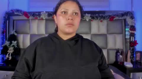 juliana_js_ online show from January 7, 4:26 am